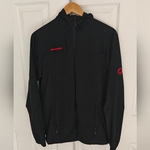 Mammut Mens Medium Black Full Zip Hooded Jacket.